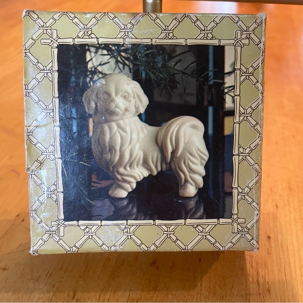 Vintage Avon Royal Pekingese “somewhere cologne” with box has been opened - Picture 6 of 9